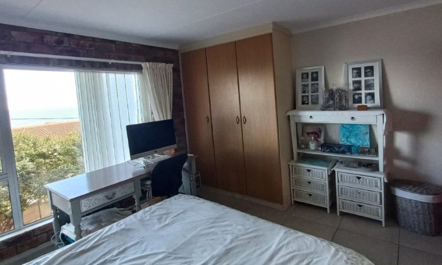 3 Bedroom Property for Sale in Dana Bay Western Cape